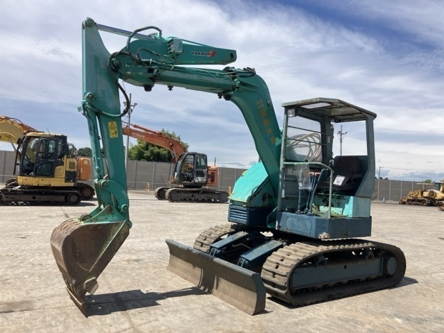 MINI EXCAVATOR