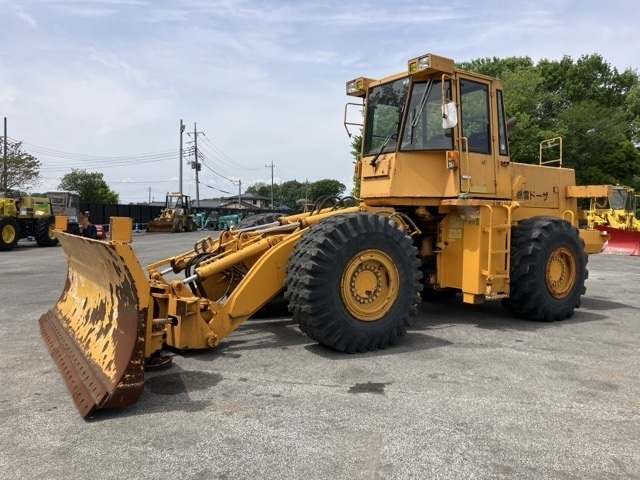 WHEEL LOADER