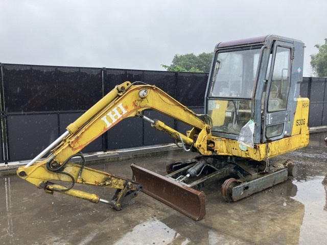 MINI EXCAVATOR