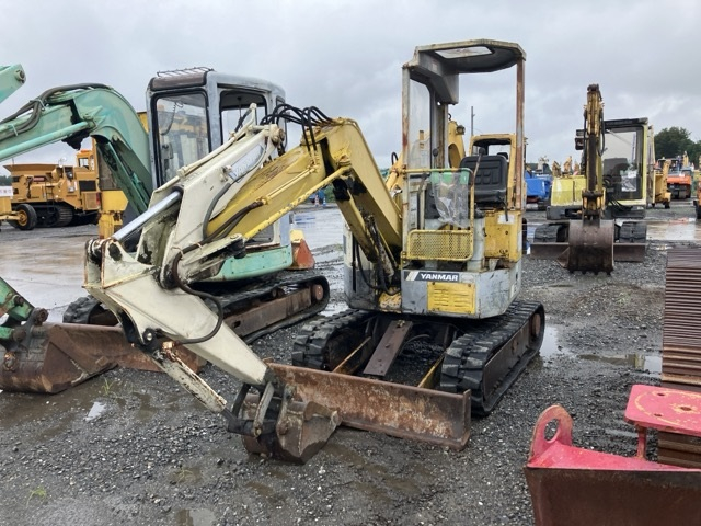 MINI EXCAVATOR