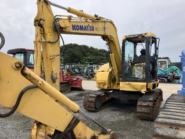 EXCAVATOR
