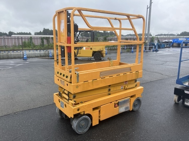 AERIAL WORK PLATFORM