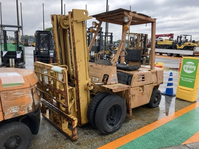 Forklift