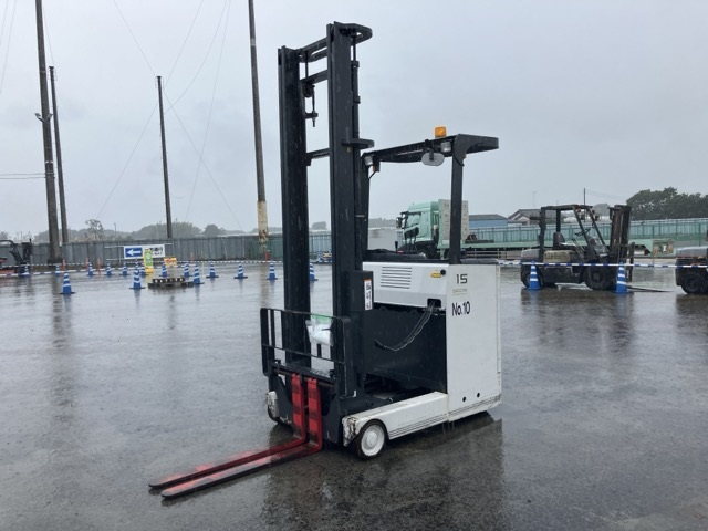 Reach Forklift