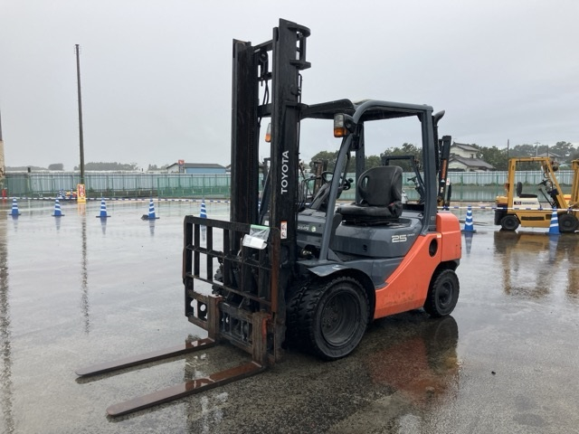 Forklift