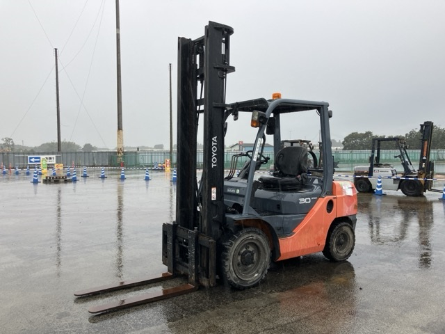 Forklift
