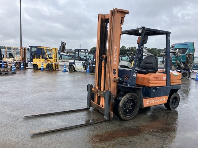 Forklift