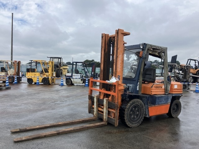 Forklift