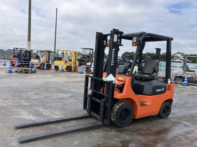 Forklift