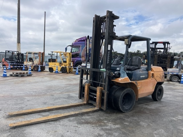 Forklift