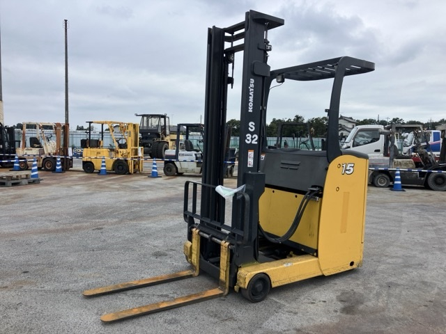 Reach Forklift