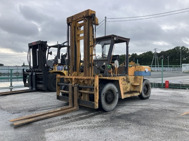 Forklift