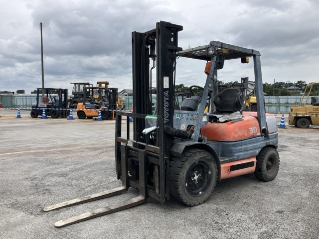 Forklift