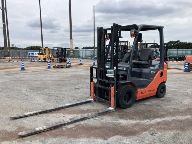 Forklift