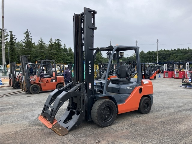 Forklift