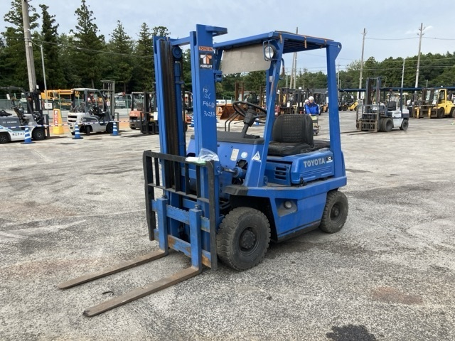 Forklift