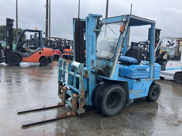 Forklift