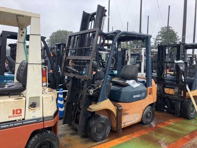 Forklift