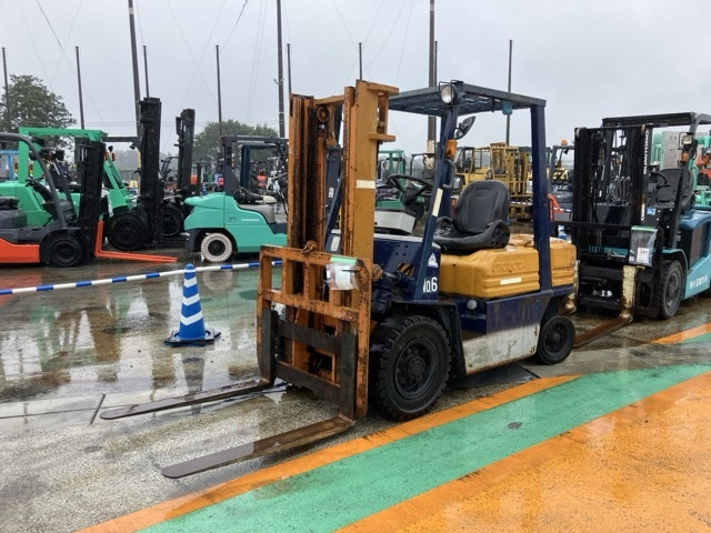 Forklift