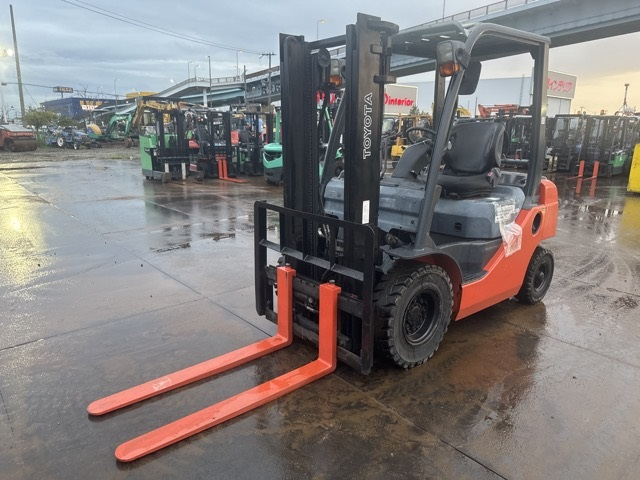 Forklift
