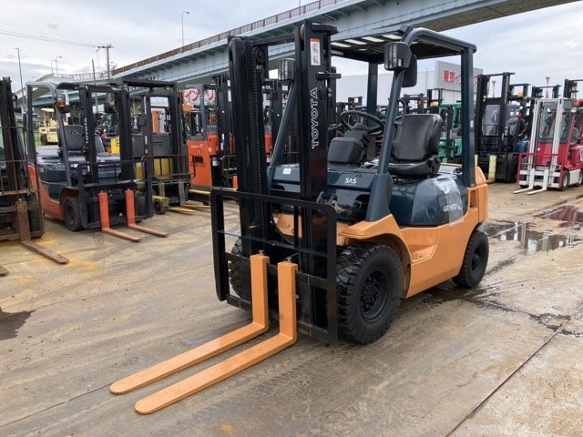 Forklift