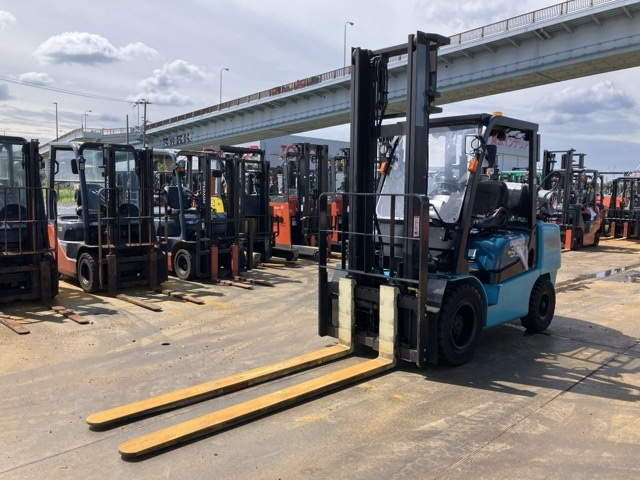 Forklift