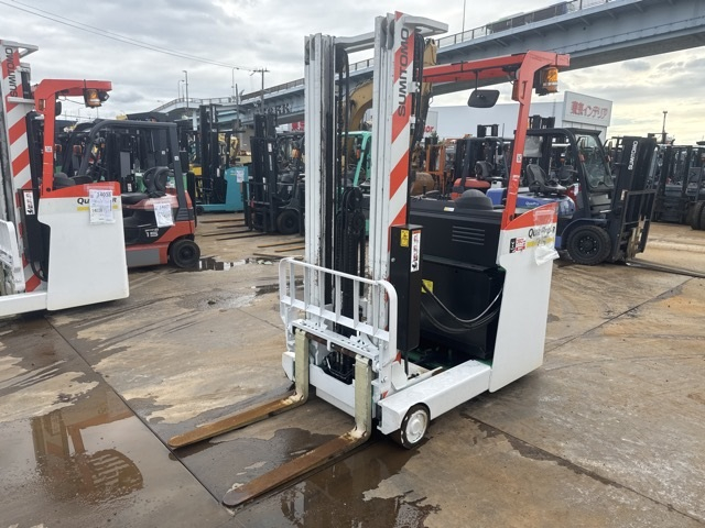 Reach Forklift