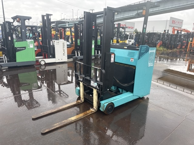 Reach Forklift