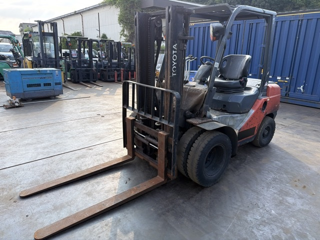 Forklift