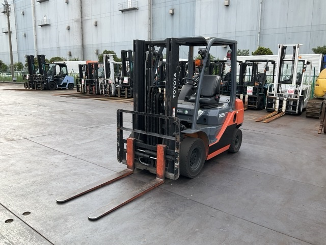 Forklift