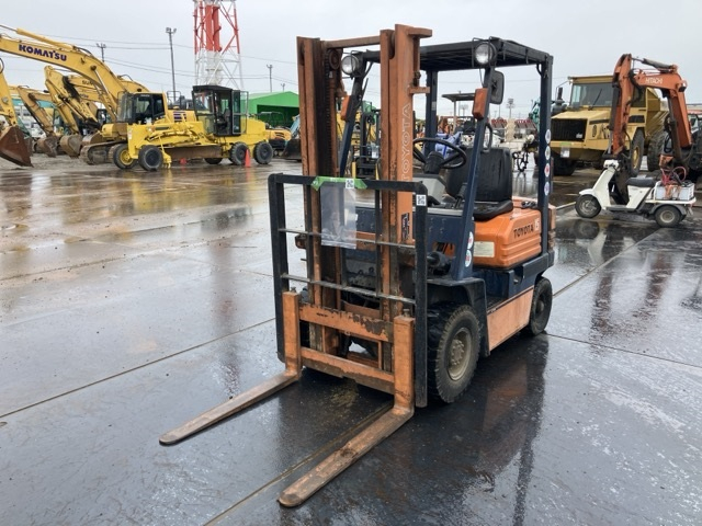 Forklift
