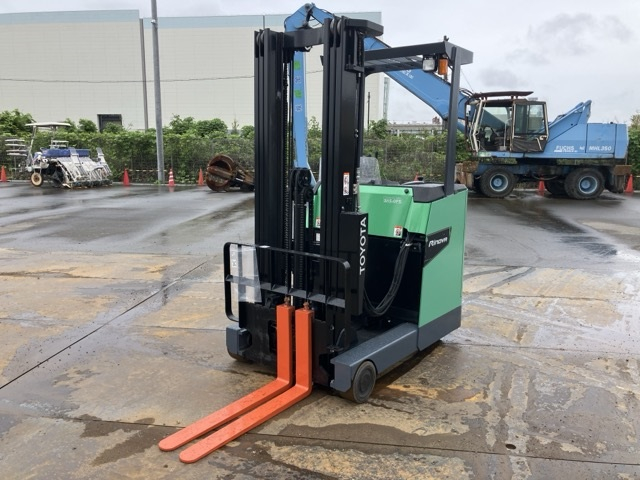 Forklift