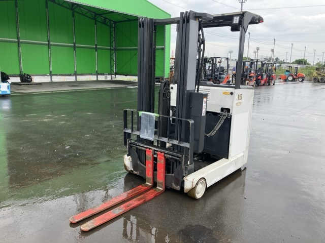 Reach Forklift