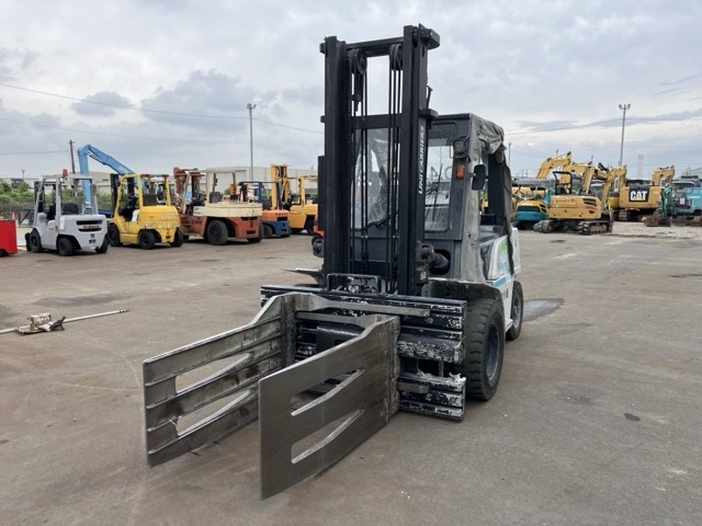 Forklift
