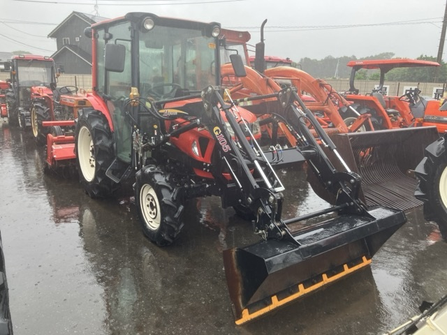 Tractor