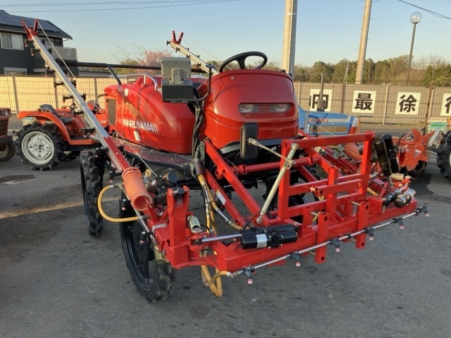 HIGH CLEARANCE BOOM SPRAYER