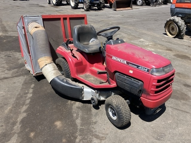 MOWING MACHINE