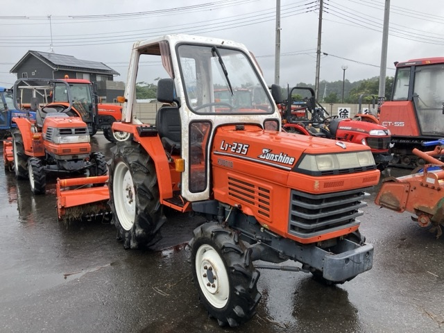 Tractor