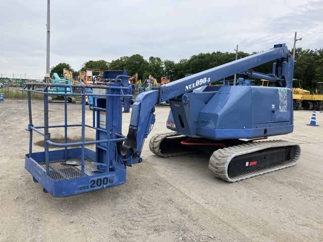 AERIAL WORK PLATFORM