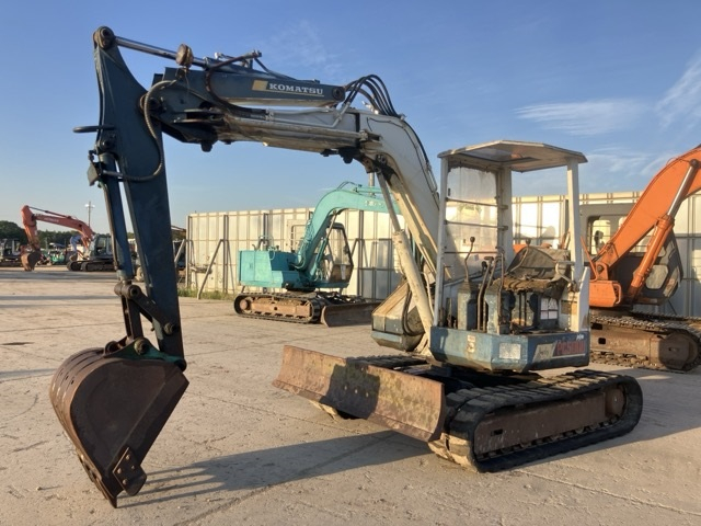 MINI EXCAVATOR