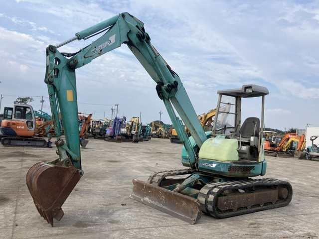 MINI EXCAVATOR