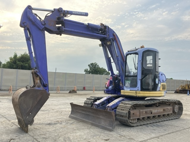 EXCAVATOR