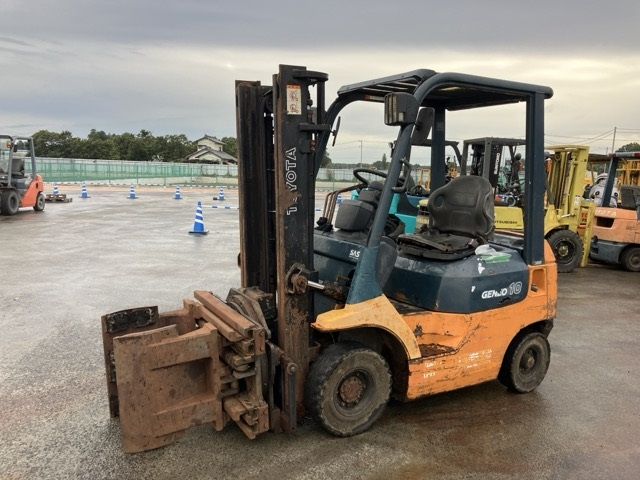 Forklift