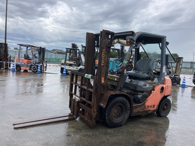 Forklift